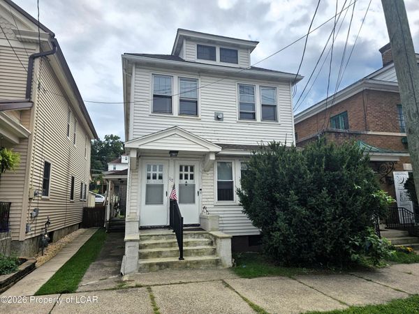 117 E Green Street, Nanticoke, PA 18634