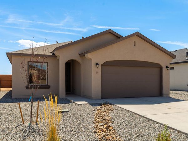 14 Avenida Merida , Los Lunas, NM 87031