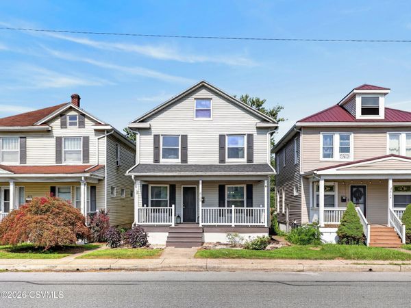 612 N MARKET Street , Selinsgrove, PA 17870