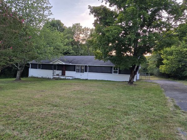 2808 Elam Rd , Murfreesboro, TN 37127