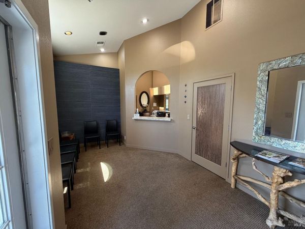 3434 Villa Lane, Napa, CA 94558