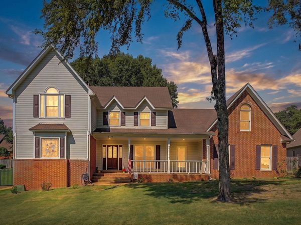 2729 SHADOW POINT CV W, Memphis, TN 38016