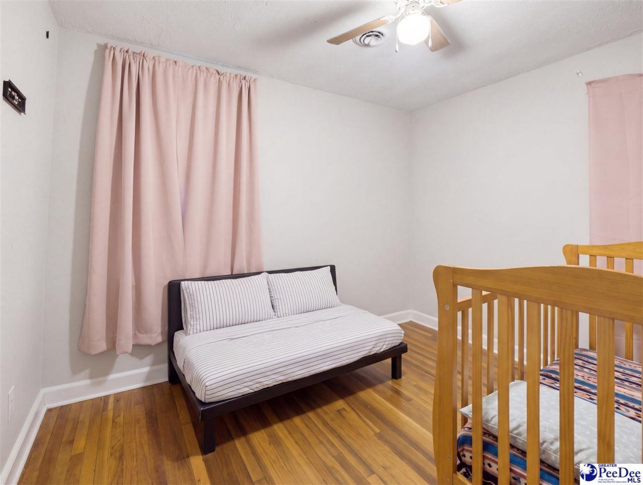 607 Smith Street Photo 17