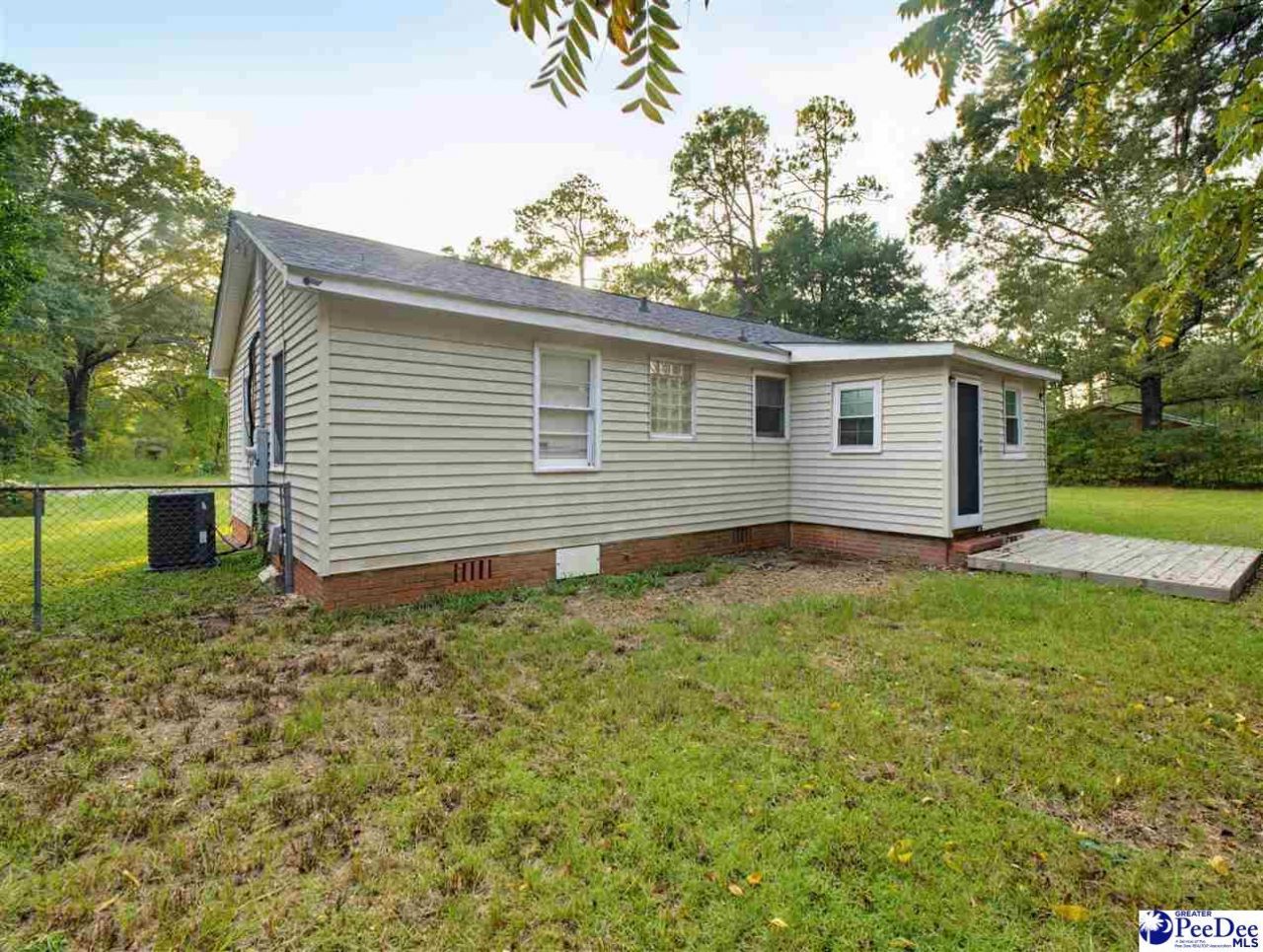 607 Smith Street Photo 25
