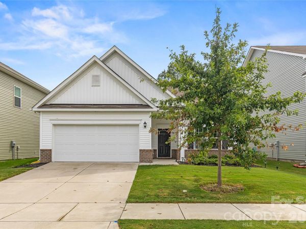 9022 Evercrisp Lane , Charlotte, NC 28215