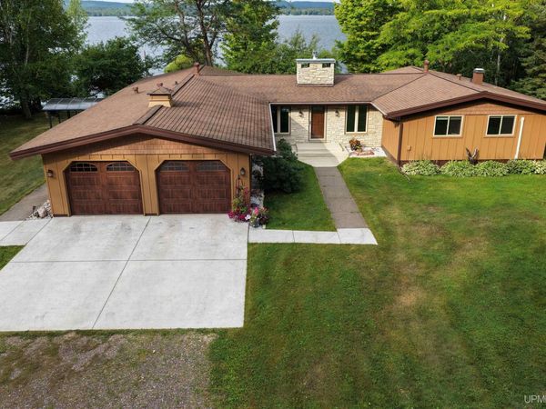 N11211 East Shore Road, Marenisco Twp, MI 49947