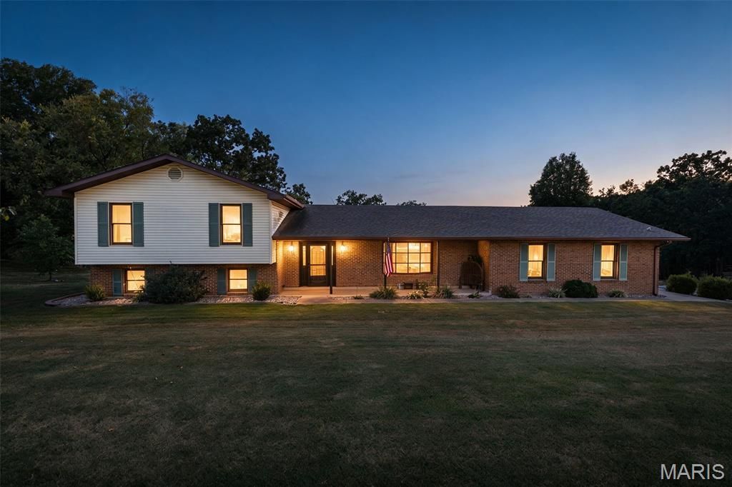 1559 Saddle Drive, Festus, MO 63028 Main Photo