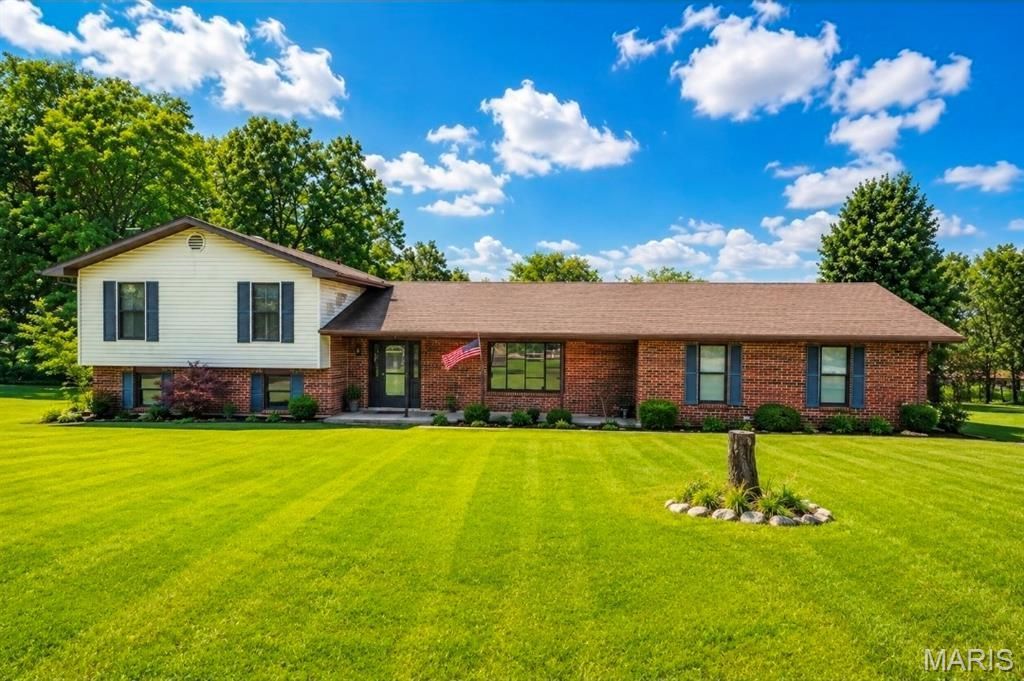 1559 Saddle Drive, Festus, MO 63028 Main Photo