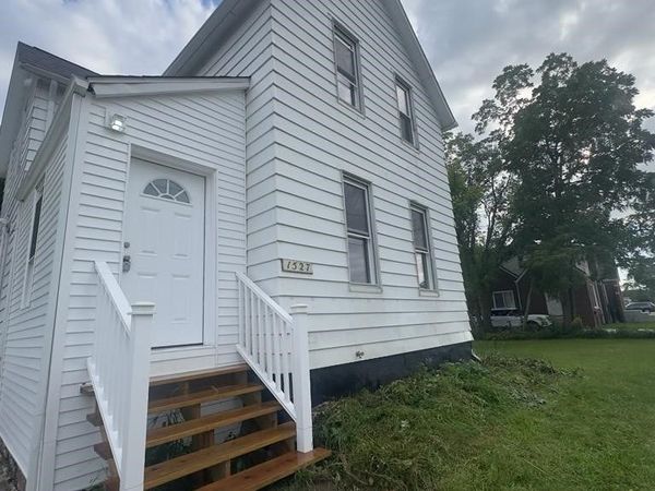 1527 W 19th Street , Lorain, OH 44052
