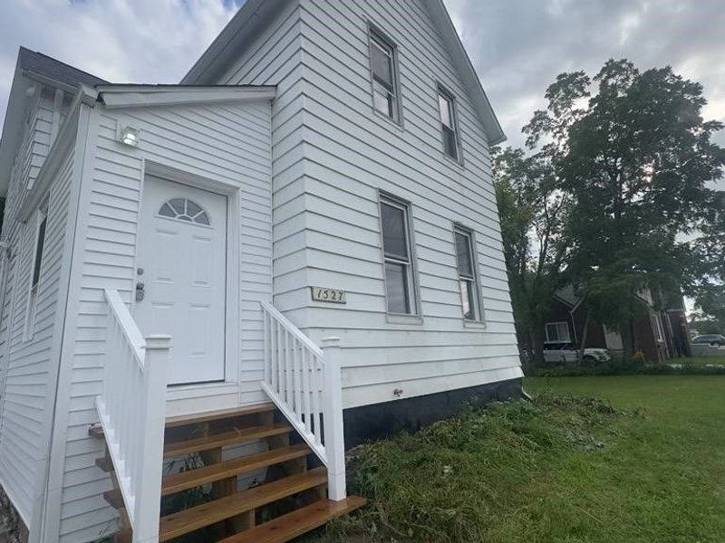 1527 W 19th Street, Lorain, OH 44052 Photo 1