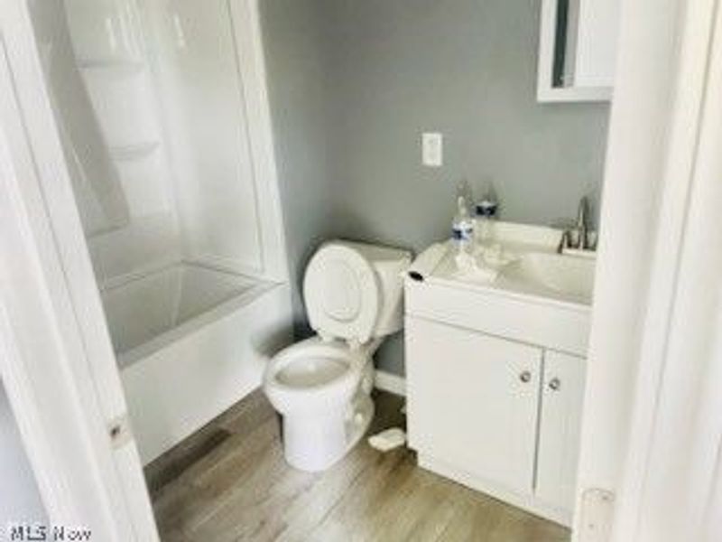 1527 W 19th Street, Lorain, OH 44052 Photo 11