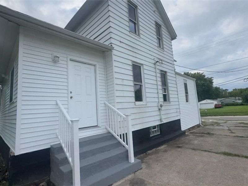 1527 W 19th Street, Lorain, OH 44052 Photo 5
