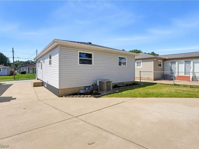 517 Fulmer Avenue, Akron, OH 44312 Photo 27