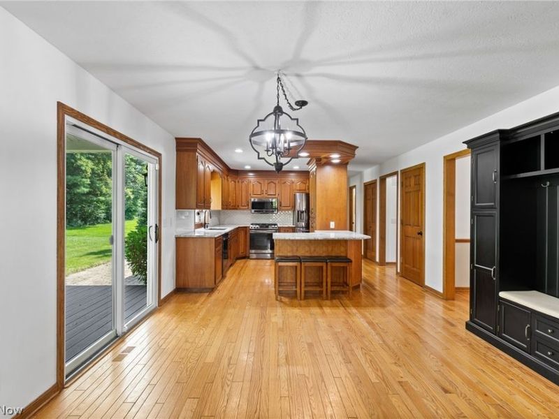 6955 Salerno Street NW, Canton, OH 44718 Photo 9