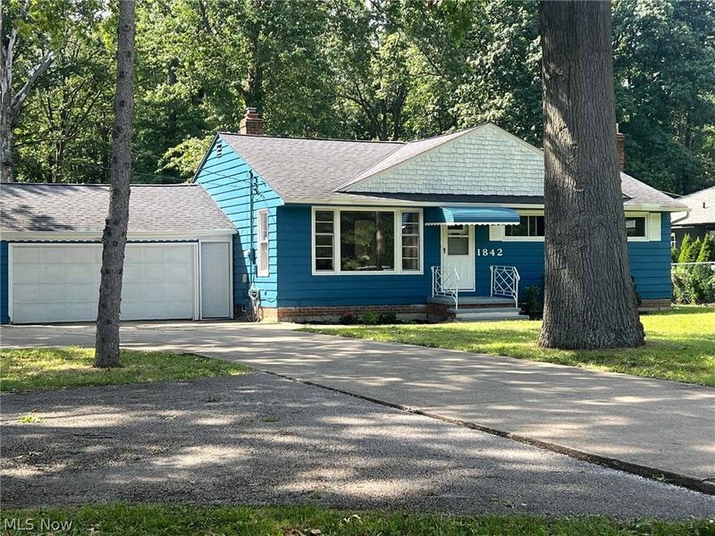 1842 Columbia Road, Westlake, OH 44145 Photo 2