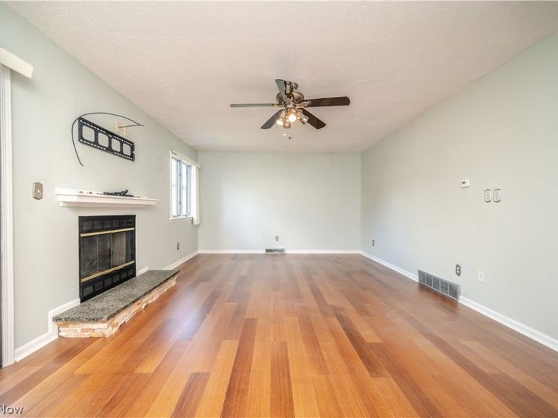 3730 Mercedes Place, Unit 4, Canfield, OH 44406 Photo 12