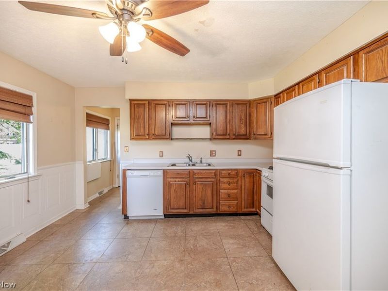 3730 Mercedes Place, Unit 4, Canfield, OH 44406 Photo 8