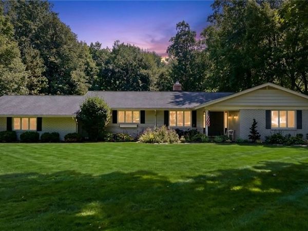 31600 Cedar Road , Pepper Pike, OH 44124