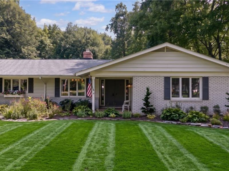 31600 Cedar Road, Pepper Pike, OH 44124 Photo 2