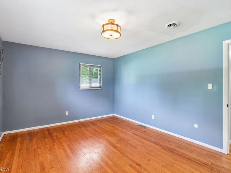 37532 Harlow Drive, Willoughby, OH 44094 Photo 8