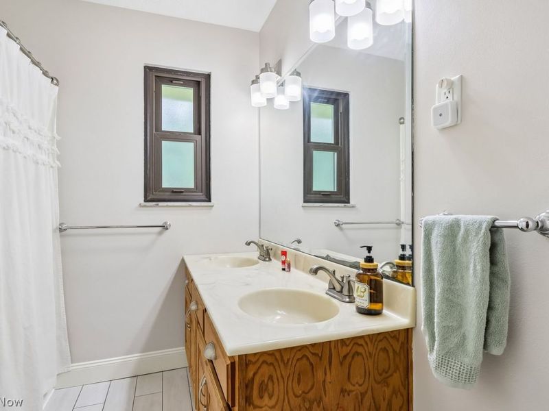 37532 Harlow Drive, Willoughby, OH 44094 Photo 10