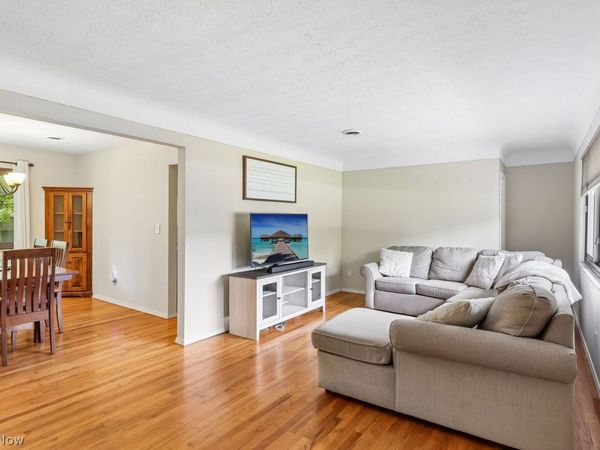 37532 Harlow Drive , Willoughby, OH 44094
