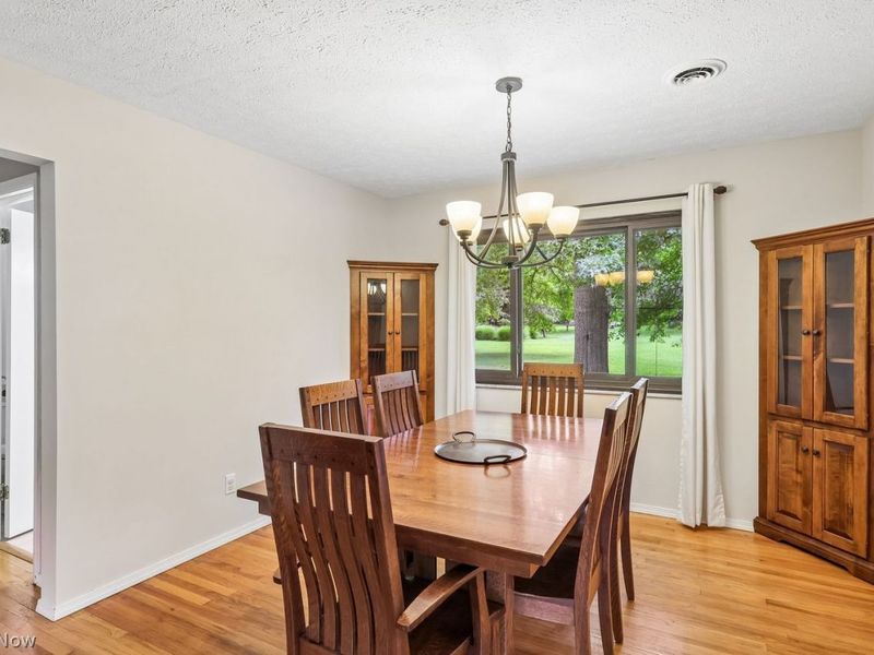 37532 Harlow Drive, Willoughby, OH 44094 Photo 6