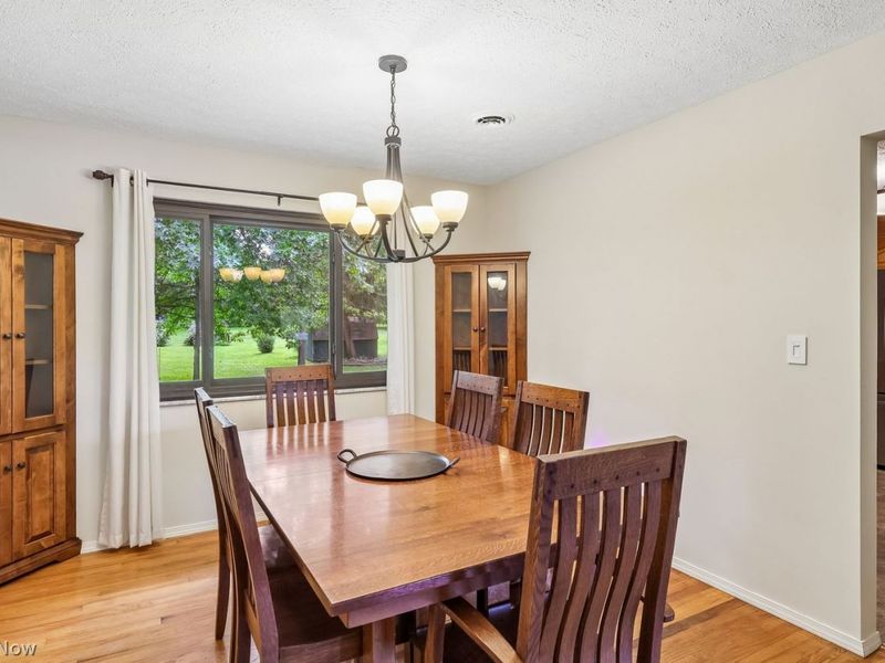 37532 Harlow Drive, Willoughby, OH 44094 Photo 7