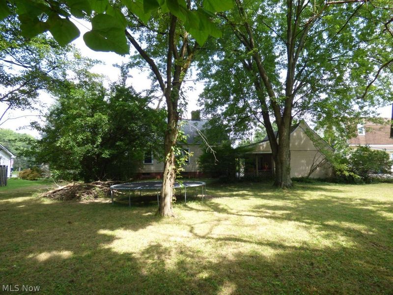 1821 Salt Springs Road, Warren, OH 44481 Photo 16