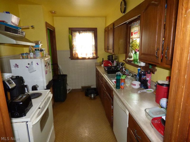 1821 Salt Springs Road, Warren, OH 44481 Photo 8