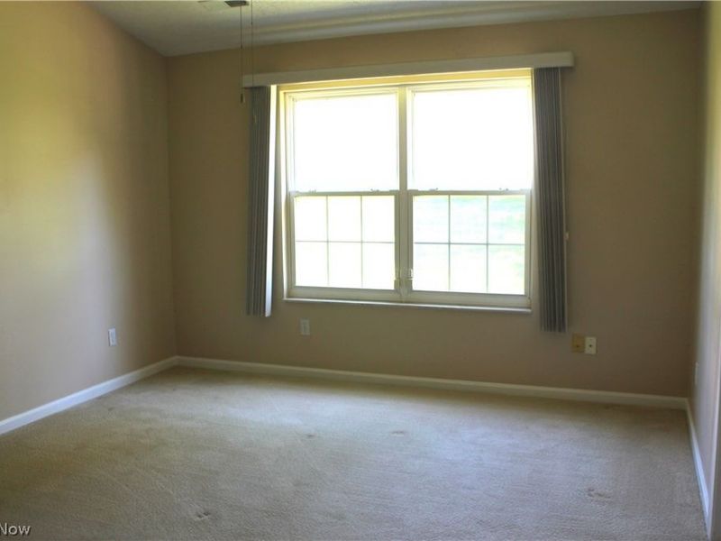 8739 Robinwood Terrace, Macedonia, OH 44056 Photo 11