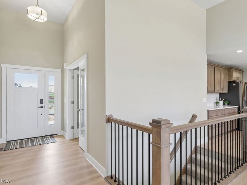 2301 Ledgestone Drive NW, Uniontown, OH 44685 Photo 9