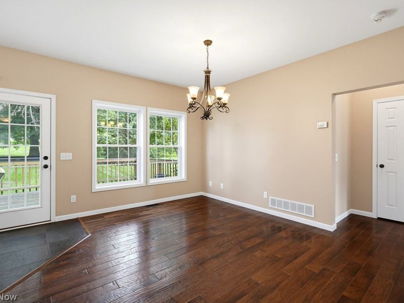 3112 Phillips Drive SW, Canton, OH 44706 Photo 12