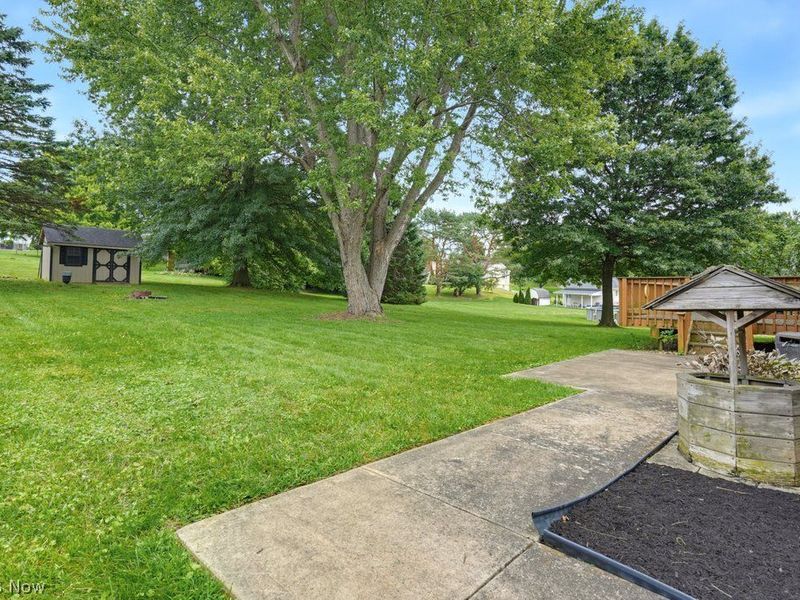 3112 Phillips Drive SW, Canton, OH 44706 Photo 37