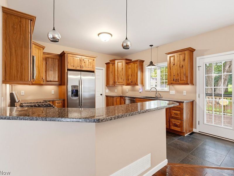 3112 Phillips Drive SW, Canton, OH 44706 Photo 7