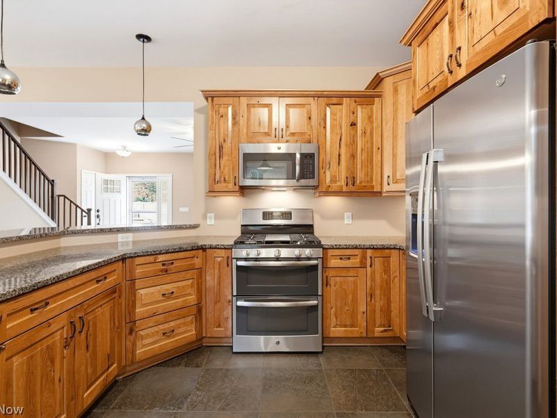 3112 Phillips Drive SW, Canton, OH 44706 Photo 8