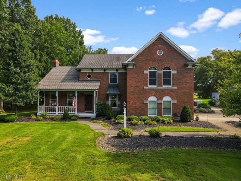 48252 Tina Lane, Amherst, OH 44001 Photo 2