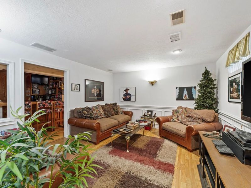 48252 Tina Lane, Amherst, OH 44001 Photo 21