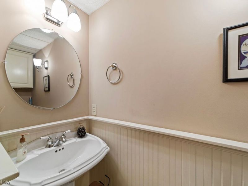 48252 Tina Lane, Amherst, OH 44001 Photo 25
