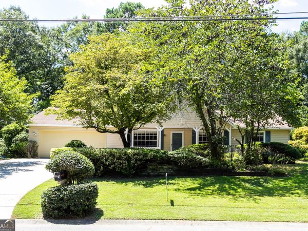 2007 Walden Park Drive, Snellville, GA 30078