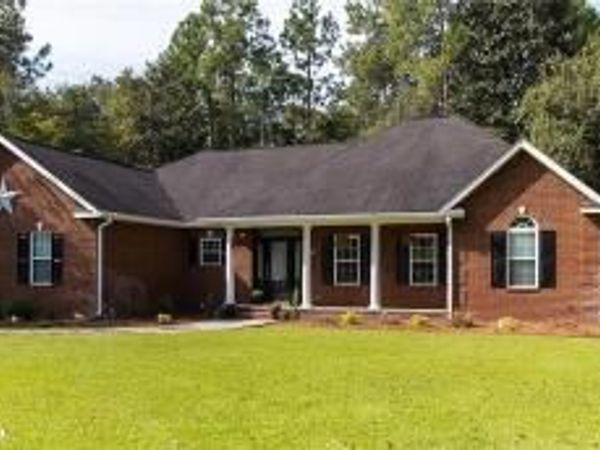 5 W Melody Drive, Jesup, GA 31545