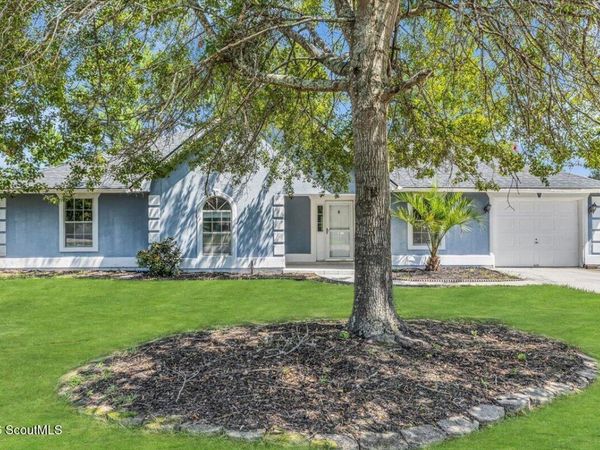 1936 Heathrow Drive , Hinesville, GA 31313