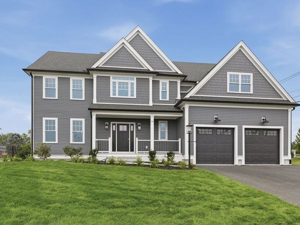 36 Ferullo Drive, Woburn, MA 01801