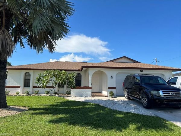 231 SW 33rd ST , CAPE CORAL, FL 33914