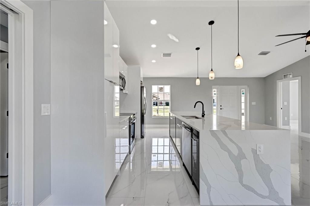 4106 NE 14th Pl, Cape Coral, FL 33909 Photo