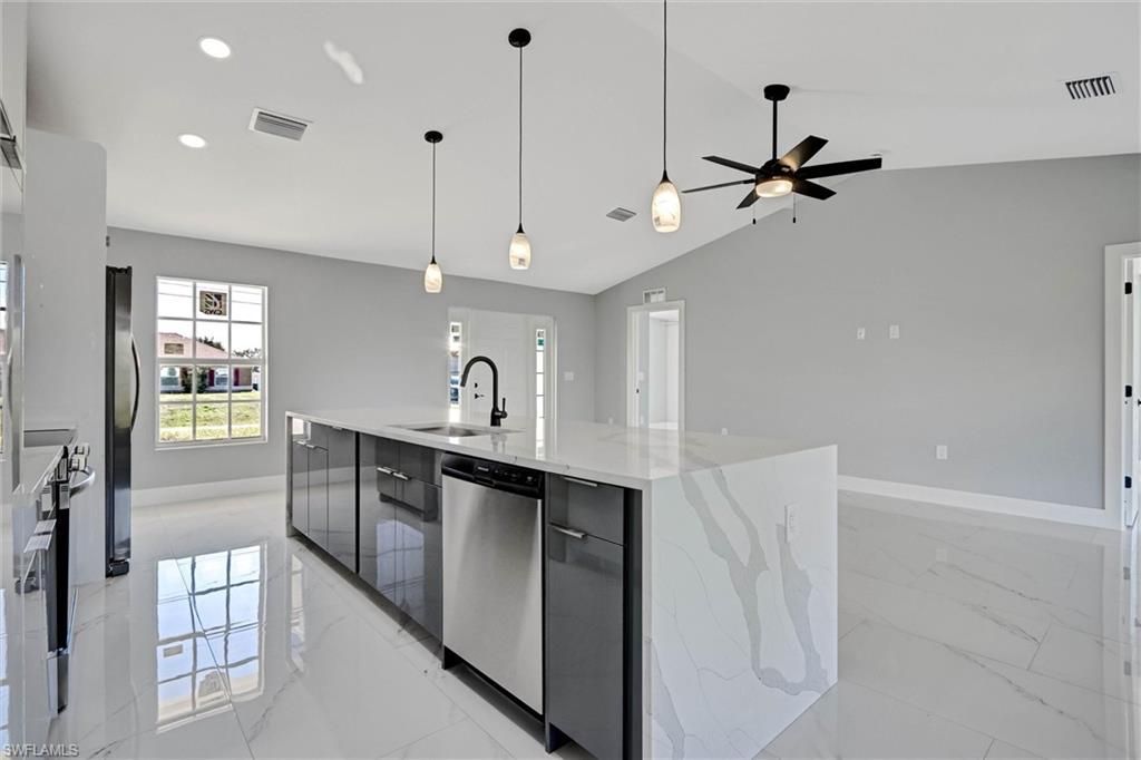 4106 NE 14th Pl, Cape Coral, FL 33909 Photo