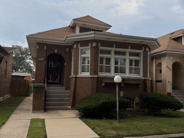 8052 S Wolcott Avenue, Chicago, IL 60620