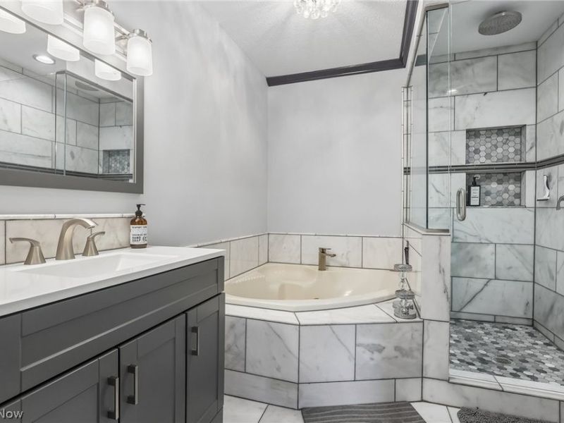 2711 W 39th Street, Lorain, OH 44053 Photo 17