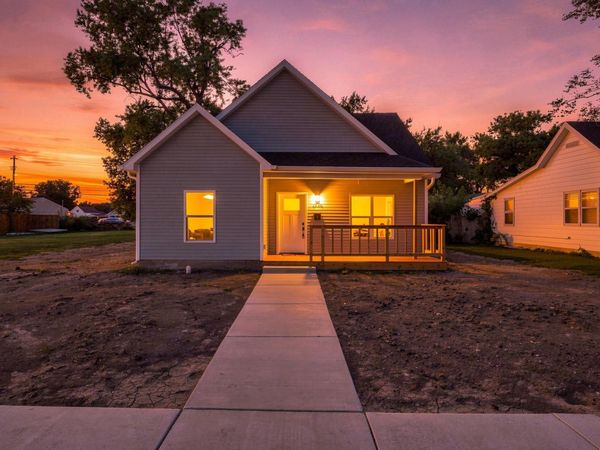 2710 N B Street, Elwood, IN 46036