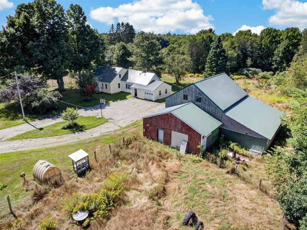 2846 Ohio Street, Glenburn, ME 04401